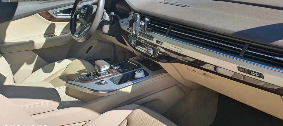 Audi Q7 cena 173000 przebieg: 54000, rok produkcji 2019 z Sulejówek małe 191